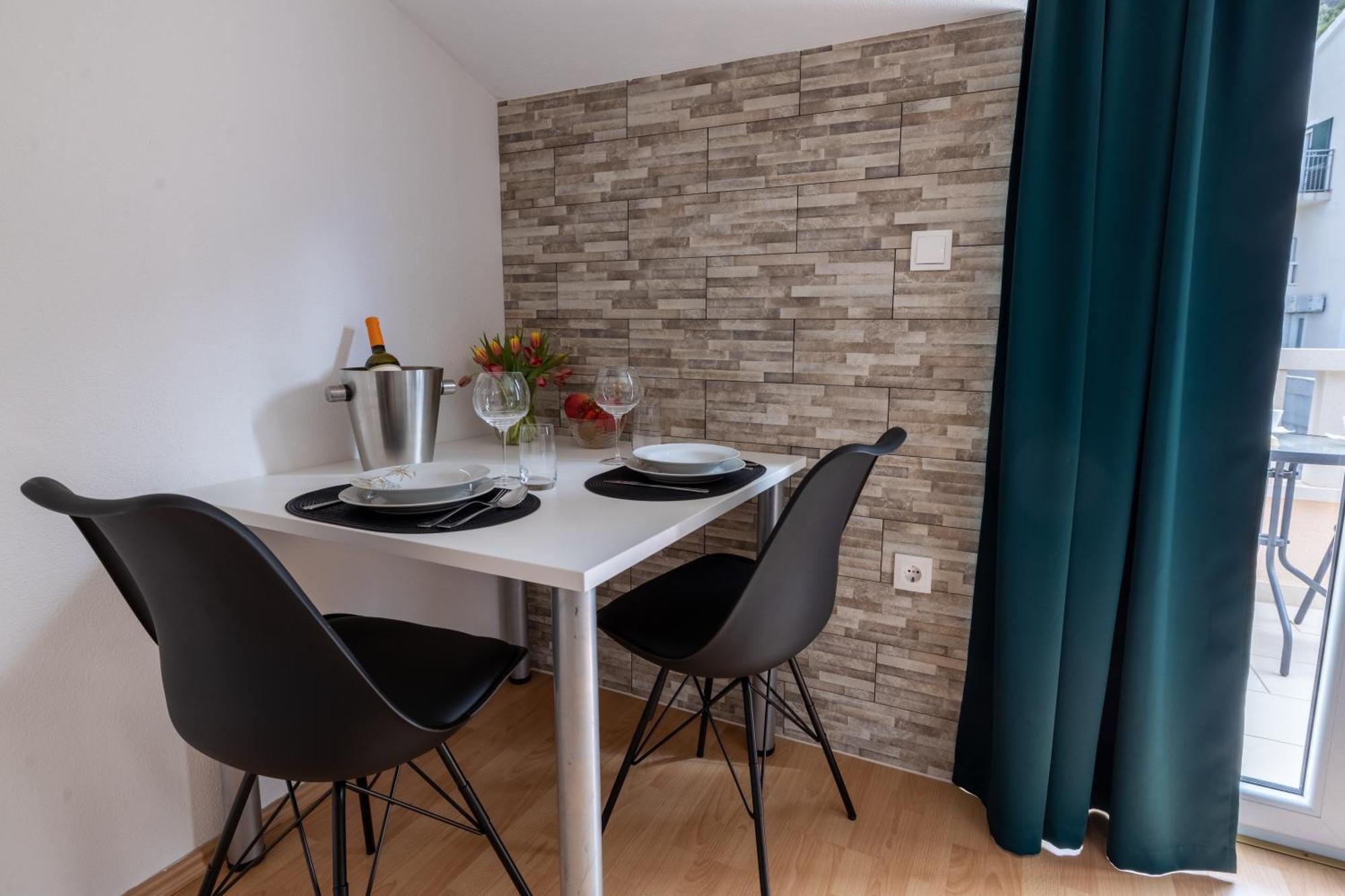 Apartments Rasic Makarska Exterior photo